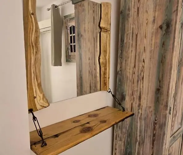Farades House, Cozy & Authentic House In Tatil Evi