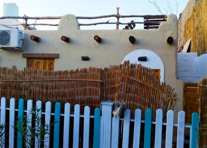 Farades House, Cozy & Authentic House In
